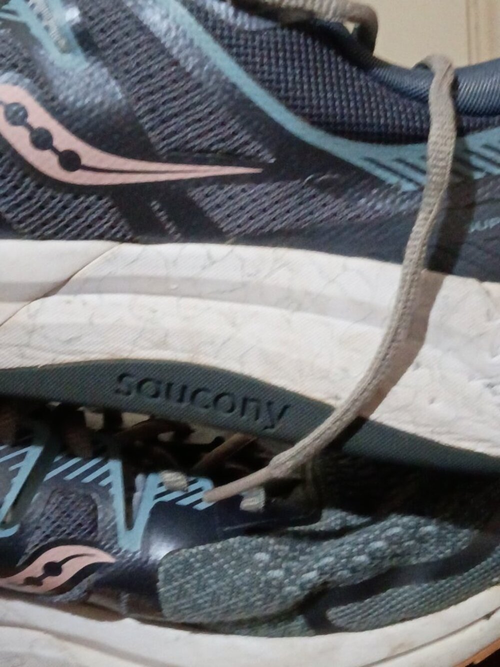 Saucony Women's Omni Iso 2 Running Shoes Size 10.5 Slate/Pink S10511-1 - Picture 12 of 16